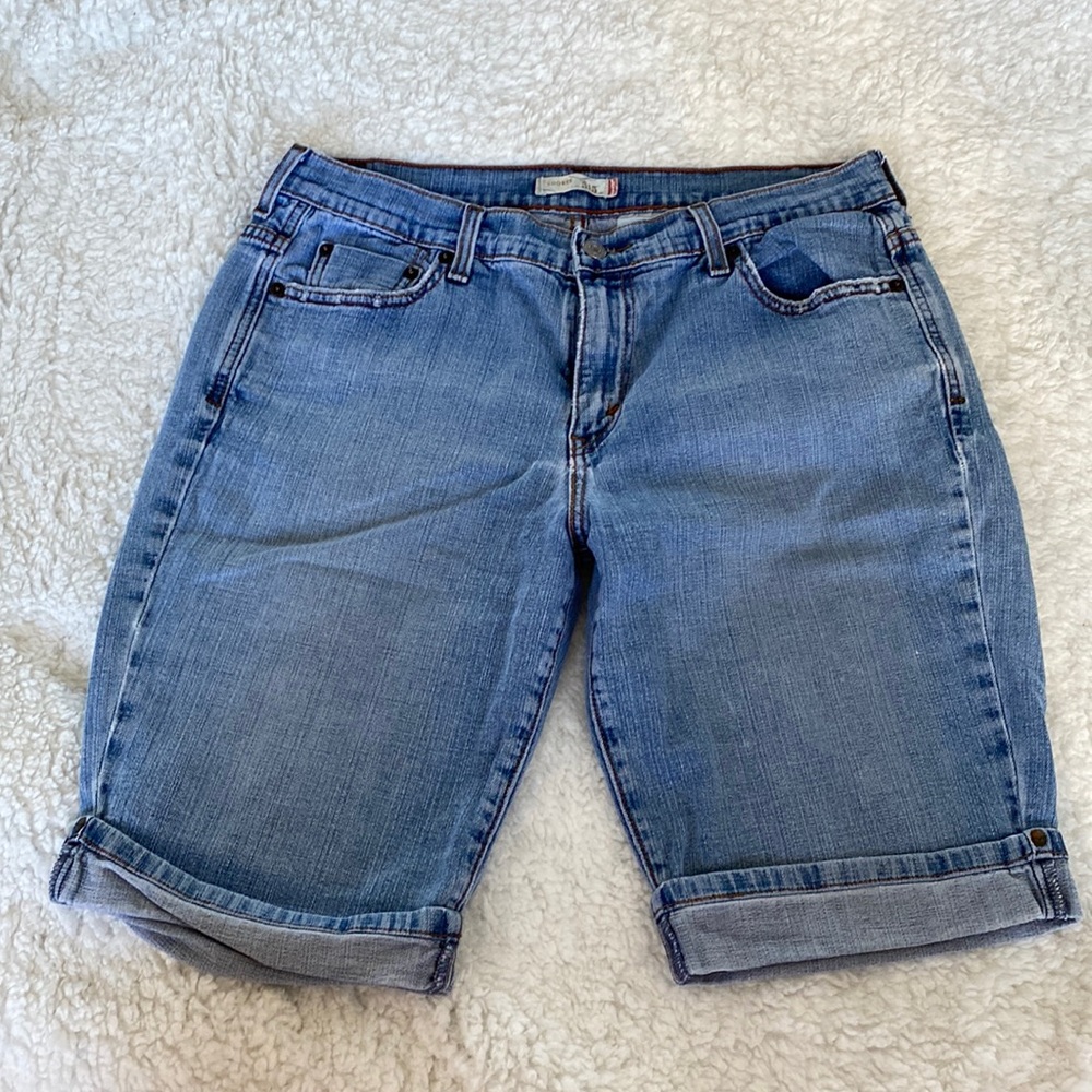 Levi’s shorts